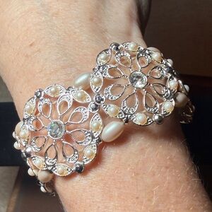 Elegant Silver crystal and fresh water pearl Bracelet